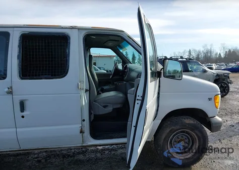 1997 Ford E-250 Standard z USA, uszkodzony, nr VIN 1FTHE24L8VHA72612